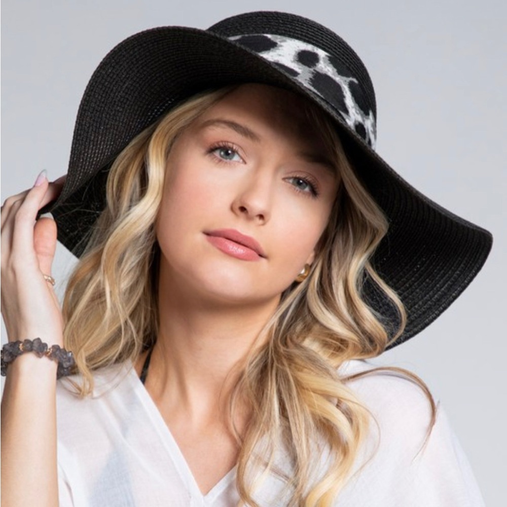 SABRINA LOVES SUMMER STRAW FLOPPY HAT